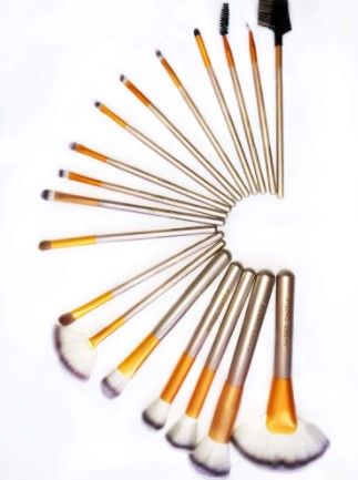 AMBER DAZZLE BRUSH SET