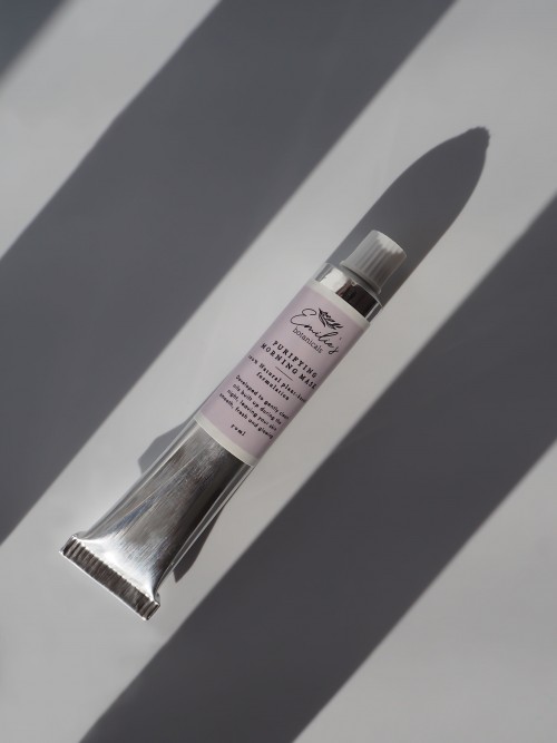 Purifying Morning Mask for Deep Cleansing Enriched with Lavender Oil and Natural Ingredients. Ideal for Sensitive and Dry Skin, 50 ml