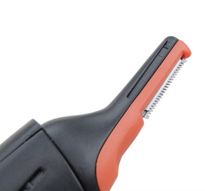 hot sale electric 2AAA battery operated  nose ear hair ttrimmer professional facial trimmer with LED light