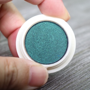 Pressed glitter high pigment duochrome private label eyeshadow