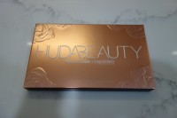 HUDA BEAUTY Rose Gold Palette REMASTERED Eyeshadow Palette