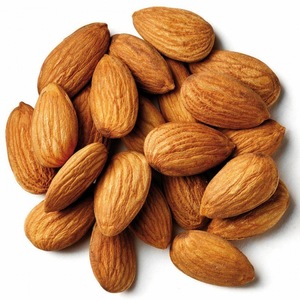 ALMOND CARRIER OIL ( SWEET )