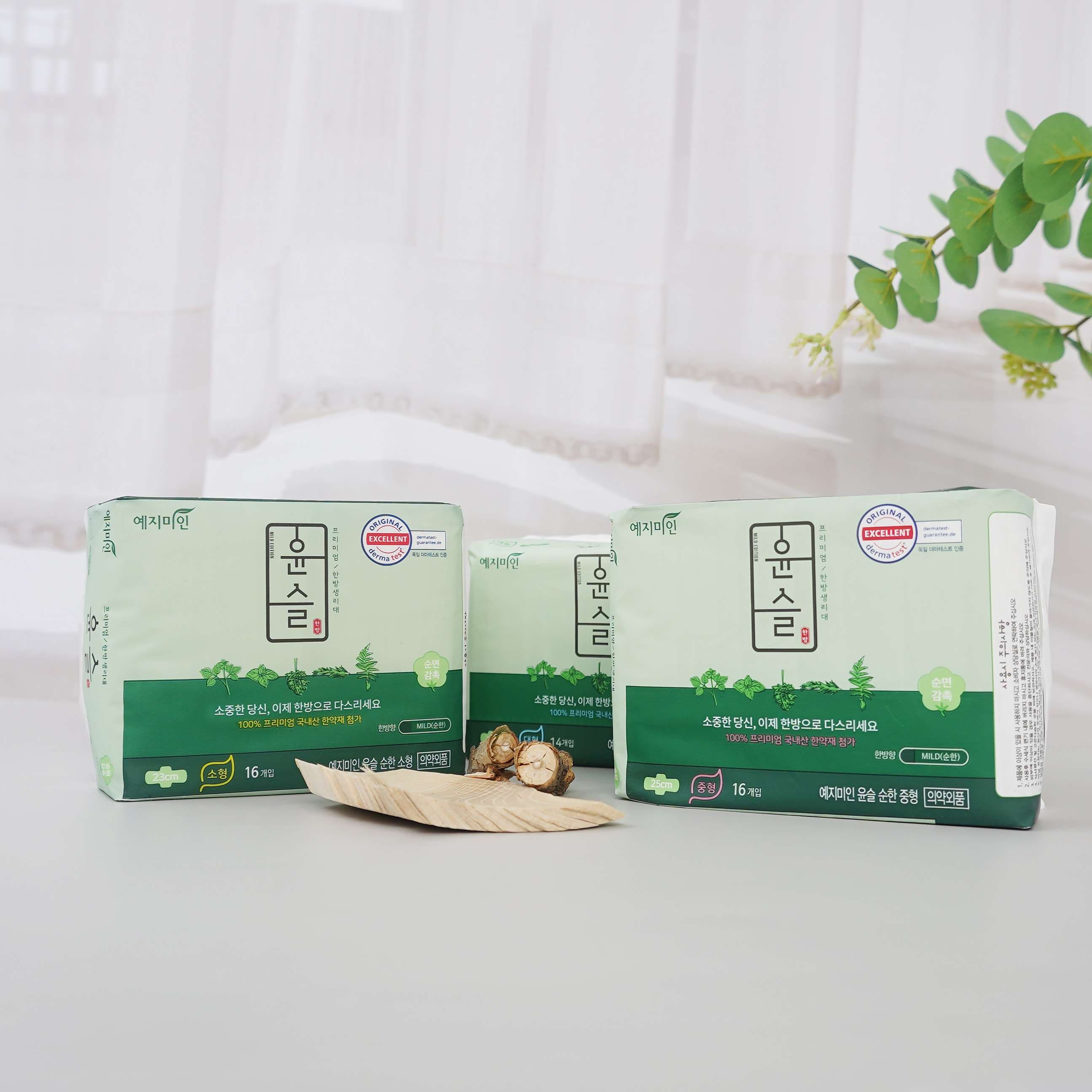 YEJIMIIN MILD HERBAL SCENT COTTON TOUCH SANITARY PAD