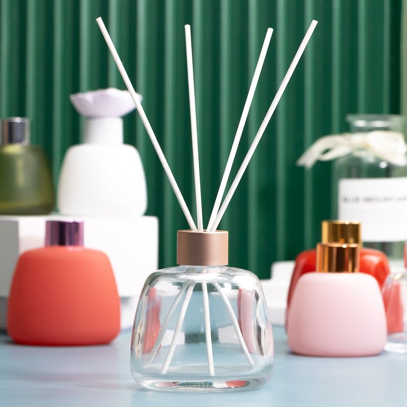 Various kinds of perfume/aromatherapy glass bottles 50ml 100ml 150ml 200ml diffuser glass bottles