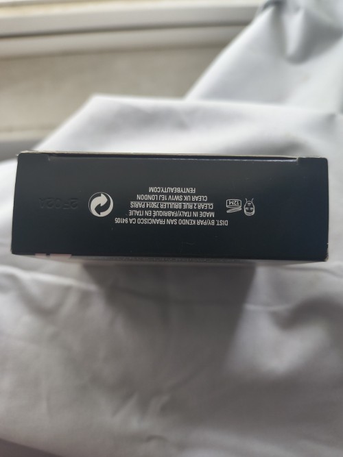Fenty Pro Filt'r Soft Matte Powder Foundation 9.1g