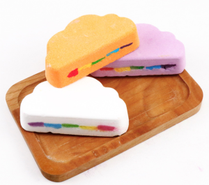 Explosive rainbow fart cloud turn bath moisturizing exfoliating bath salt ball essential oil rainbow bath ball OEM