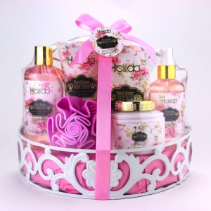 Famous Cute iron basket shrink pack skin care body lotion bath spa gift set