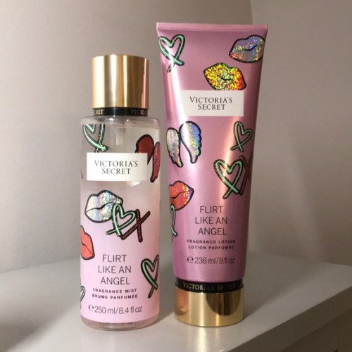 Buying Victoria's Secret Body Mists