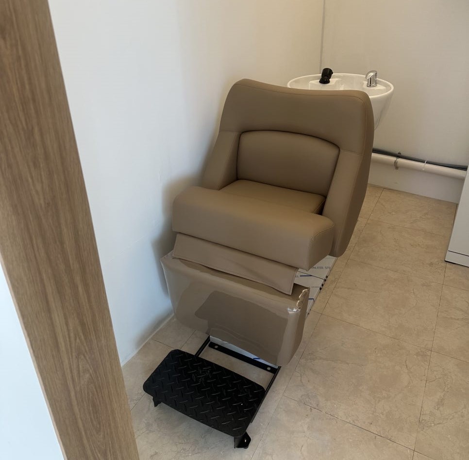 Devil Chamber Shampoo Station