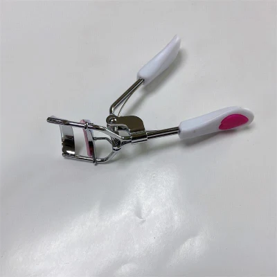 Wholesale Extra Wide Unique Flat False Beauty Tools Eco-Friendly Eyelash Curler with Soft Grip Plastic Handle