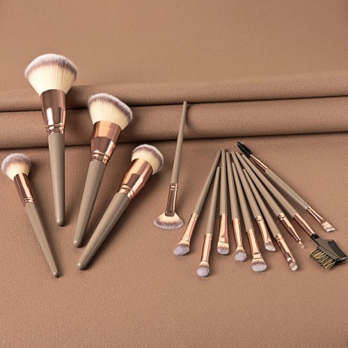 Premium 15-Piece Makeup Brush Set Face Eyebrow Highlighting Super Soft