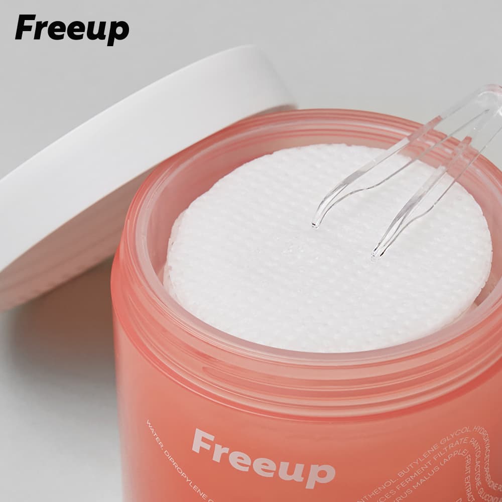 Freeup Brightly Smile Vita Pad / Brightening Toner Pad (CPNP/FDA)