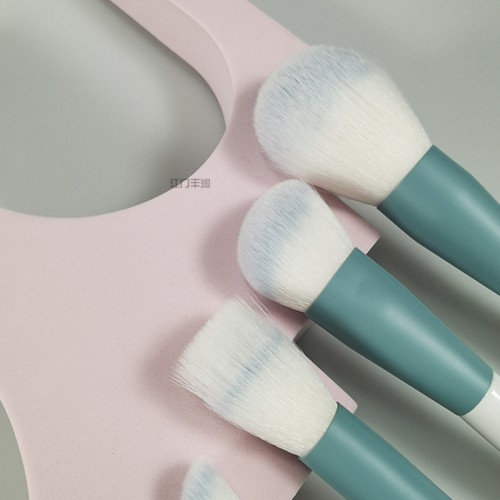 New 12-pack makeup brushes with ultra-soft nylon bristles, a complete beauty tool set