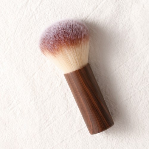 Short Handle Powder Brush with Wooden Design – Soft Synthetic or Natural Hair Options for OEM/Private Label Makeup Brands