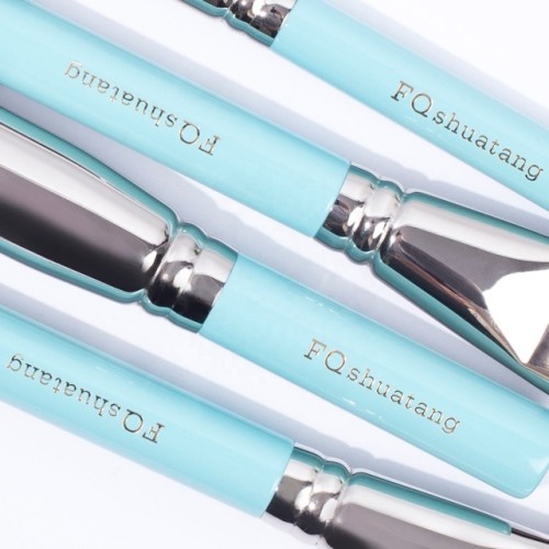 Factory Wholesale 12 Pcs Tiffany Blue Makeup Brush Set Private Label Soft Synthetic Hair Silver Ferrule Face Eye Cosmetic Brushes Kit