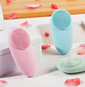 Facial cleaning 5 in1 electric facial pore clean massager brush waterproof mini facial cleansing brush with case