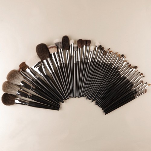 Professional Full Face Makeup Brush Set with Natural Animal Hair – Premium Cosmetic Brushes