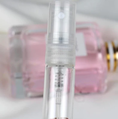 Cosmetic Package Glass Perfume Bottle with High Quality