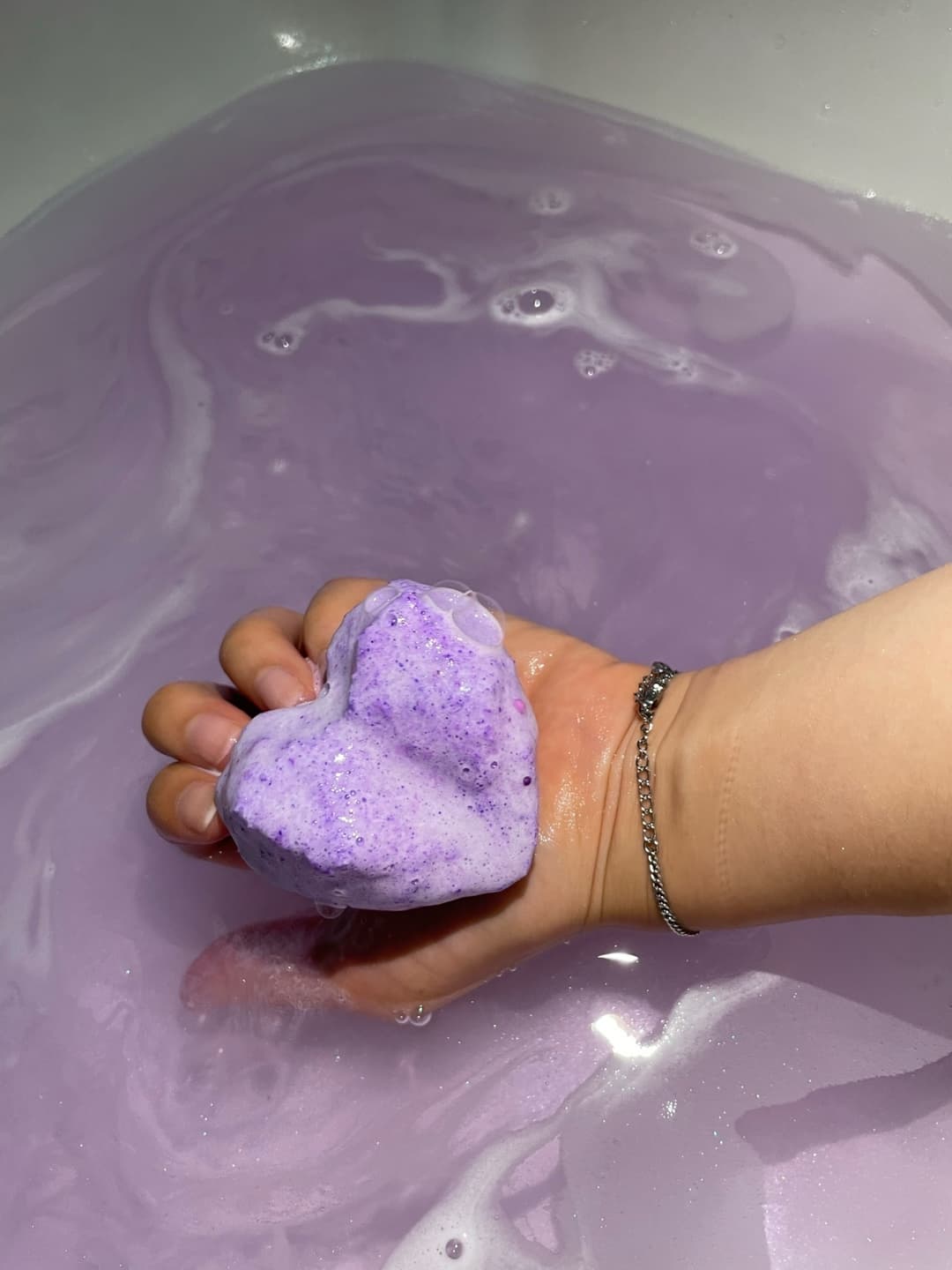 Kirit Purple Hole Stress Relief Bath Bomb Moisturizing Bubble Bath 