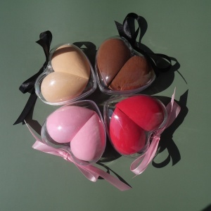 OEM Custom Beauty Cosmetics Blender Make Up Powder Puff Makeup Sponge With Packaging Boxes