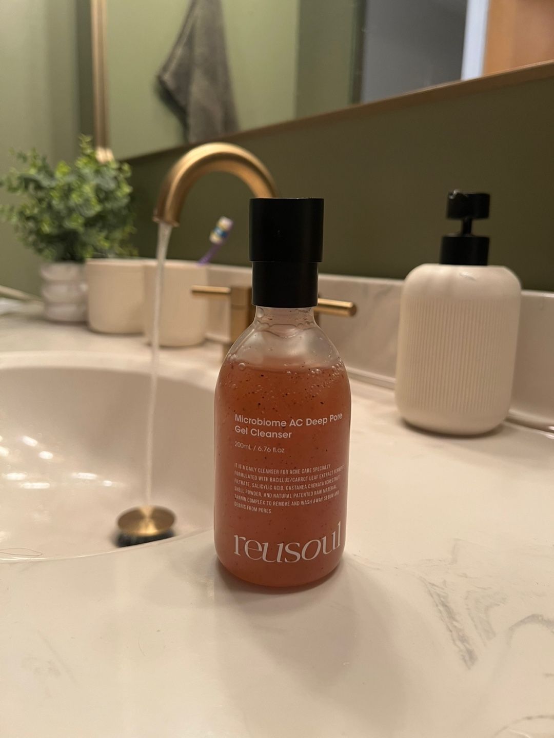 Microbiome AC Deep Pore Gel Cleanser