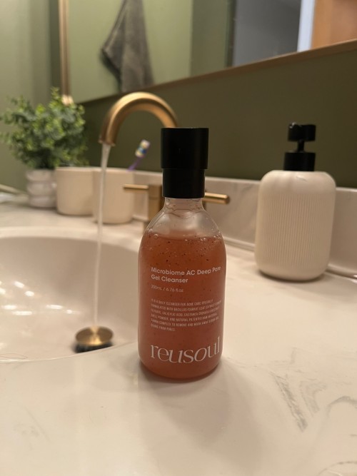 Microbiome AC Deep Pore Gel Cleanser