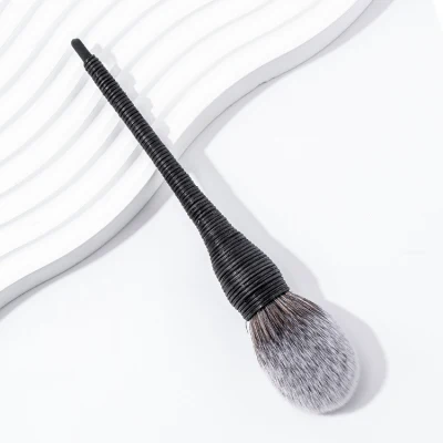 Real Wool Makeup Brush: Single White/Black Powder Blusher Brush Tool