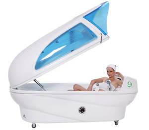 2015 best quality ozone sauna spa capsule for sale Lying model with bathtue