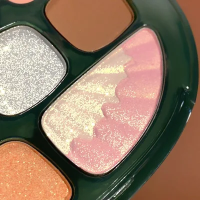 OEM Color Panel High -Quality Pigment Custom Eye Shadow 8 Color Eye Shadow Tray Makeup Tray Private Label Cosmetics