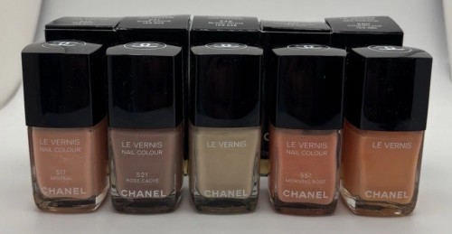 Chanel Le Vernis Longwear Nail Colou