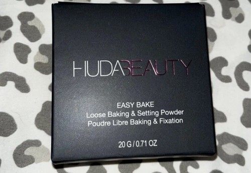 Huda Beauty Easy Bake Loose Baking & Setting Powder-Sugar Cookie