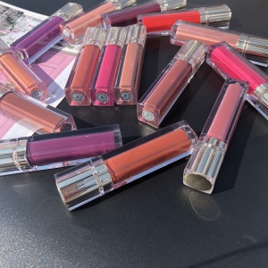 Custom Private Label Moisturizing Lip Gloss High Shine Lipgloss Pearlcent With Shimmer  Acrylic Matte Lip Gloss