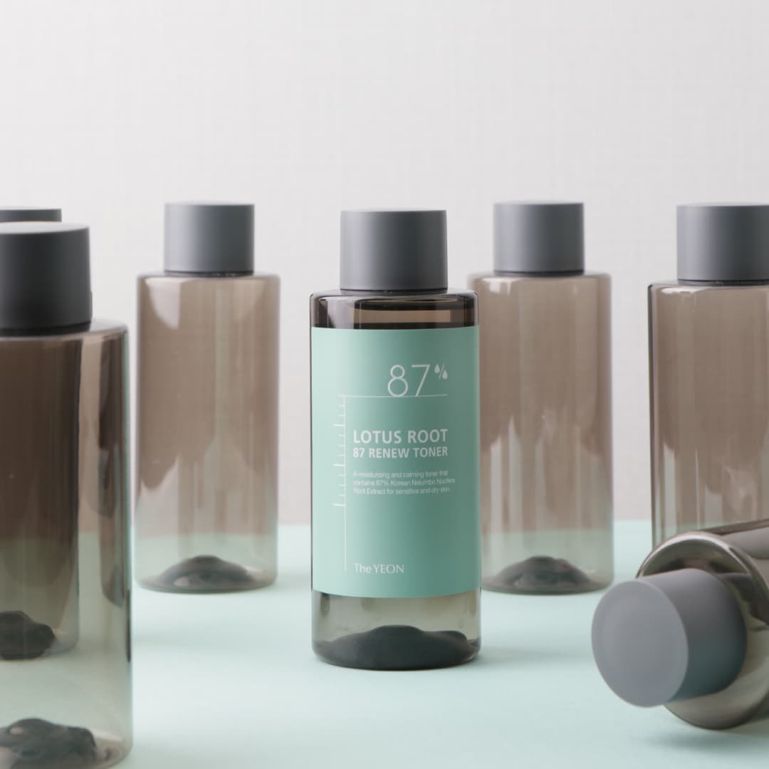 The YEON LOTUS ROOT CENTELLA CALMING TONER