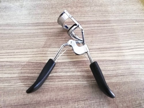 Eyelash Curler