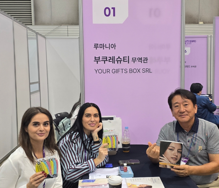 [Spout Pouch Skincare] PURE HYALURON CLEANSING FOAM 15g