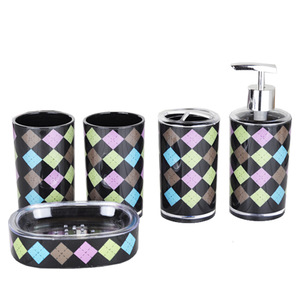 High quality decorative plastic bath set with lotion bottle