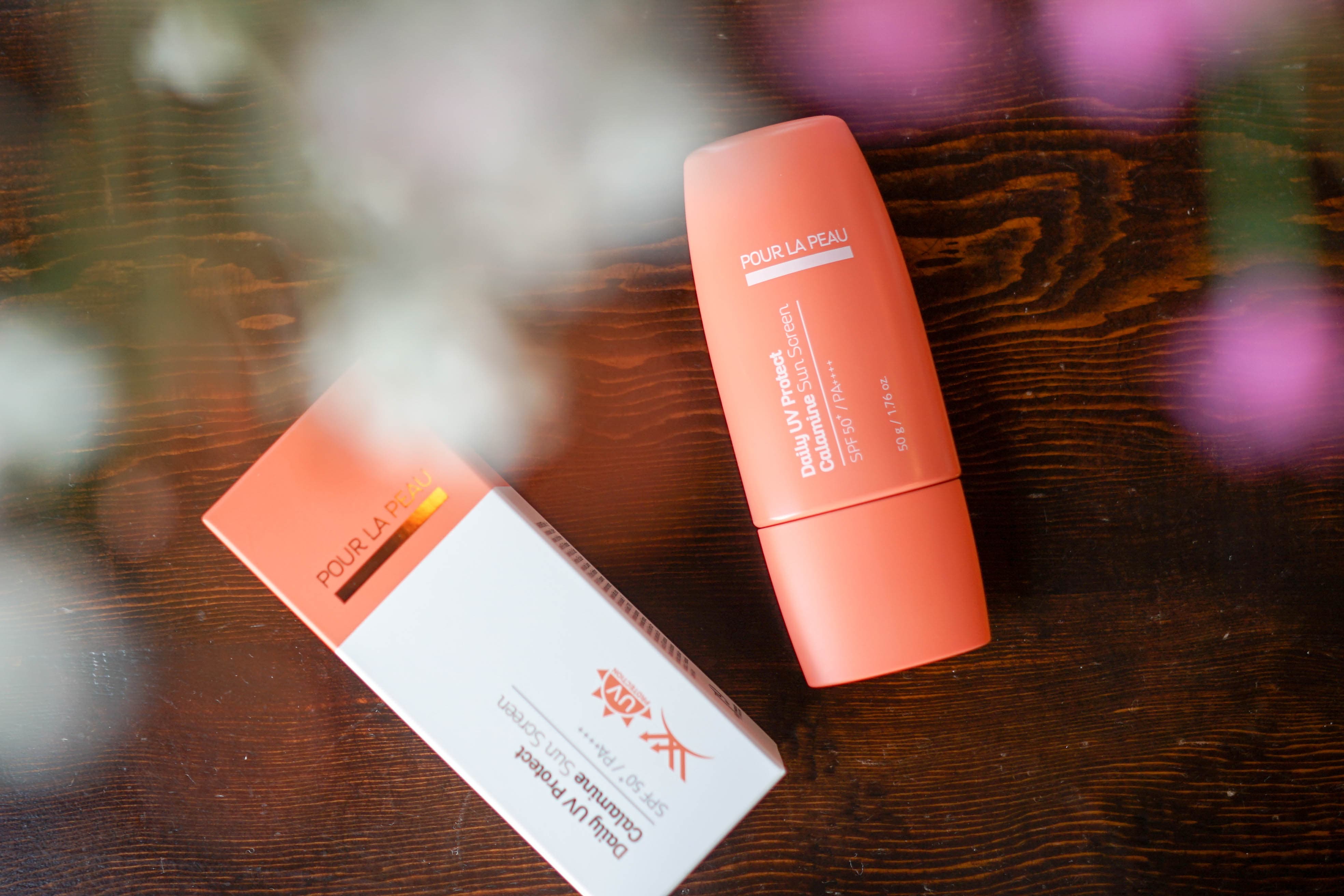POUR LA PEAU Daily UV Protect Calamine Sun Screen SPF50+/PA++++