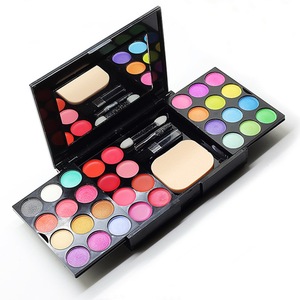 Wholesale custom 2018 new design 4 in 1 34 color pressed powder eyeshadow makeup set