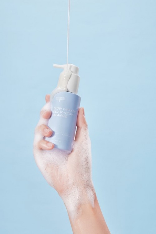 Glutanex Glow Therapy Gel to Foam Cleanser