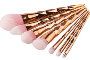 7pcs Diamond Shape Rainbow Handle Makeup Brushes Set Foundation Powder Blush Eye Shadow Lip Brushes Face Beauty Makeup Tools Kit