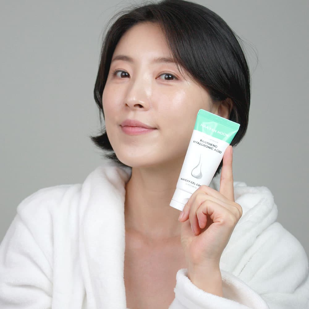HAA YAN NOON Pantheno Hyaluronic Acid Watery Gel Cream 1.86 Oz.