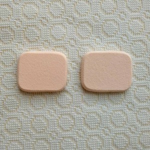Latest design superior quality cosmetic sponge puff