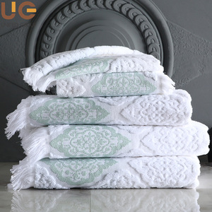 SMALL MOQ FACY china supply wholesale best quality printed bath towel