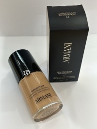 Giorgio Armani 5.5 Light Medium Luminous Silk Foundation 30ml