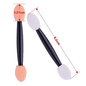 Shadow Brush - Makeup Brush with Taper Cut for Application and Blending of Eye