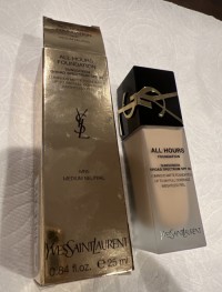 Original Yves Saint Laurent All Hours Luminous Matte Foundation MN5 Medium Neutral