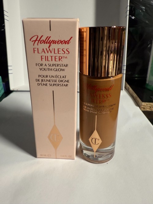 CHARLOTTE TILBURY Hollywood Flawless Filter Highlight-4Medium