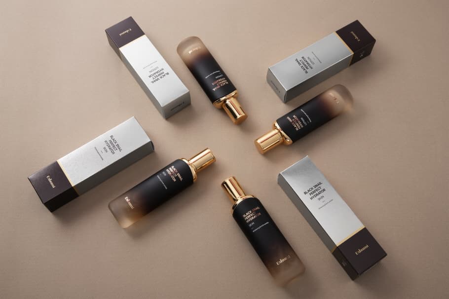 Eshumi Black Snail Perfect Hydrator Skin/Lotion