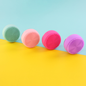 Mini Portable Face Pore Cleaner Face Massage Facial Cleanse Brush Kit Rotate Head