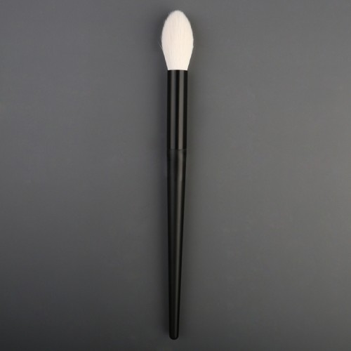 Custom Single Blush Contour Brush